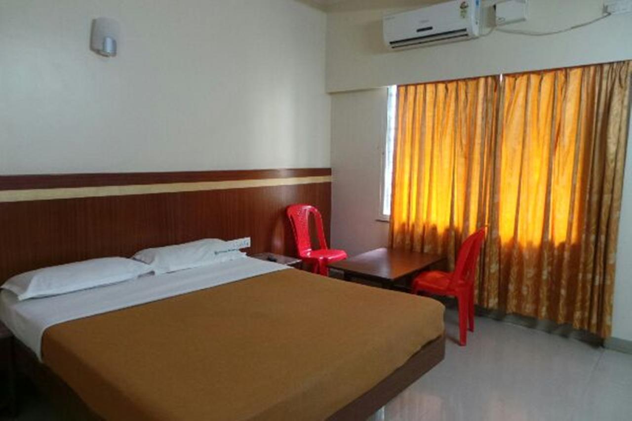 Mlc Gateway Deluxe Inn Bangalore Eksteriør bilde