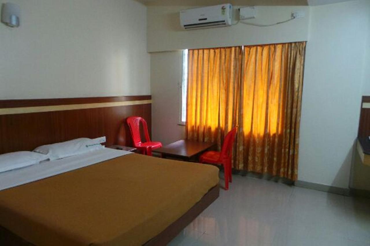 Mlc Gateway Deluxe Inn Bangalore Eksteriør bilde