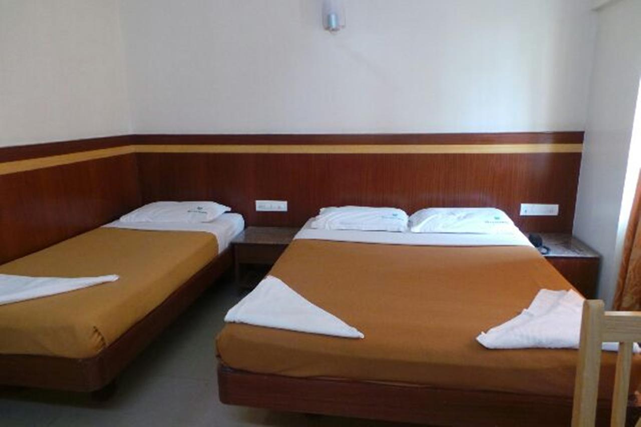 Mlc Gateway Deluxe Inn Bangalore Eksteriør bilde