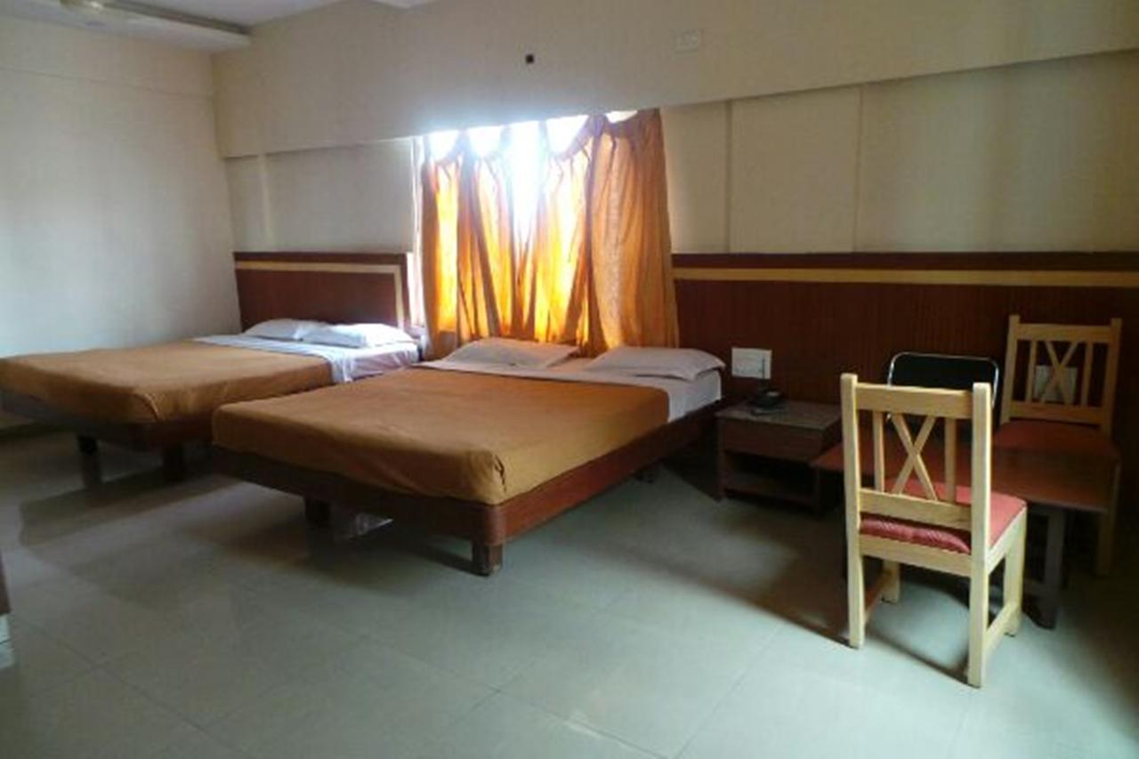 Mlc Gateway Deluxe Inn Bangalore Eksteriør bilde