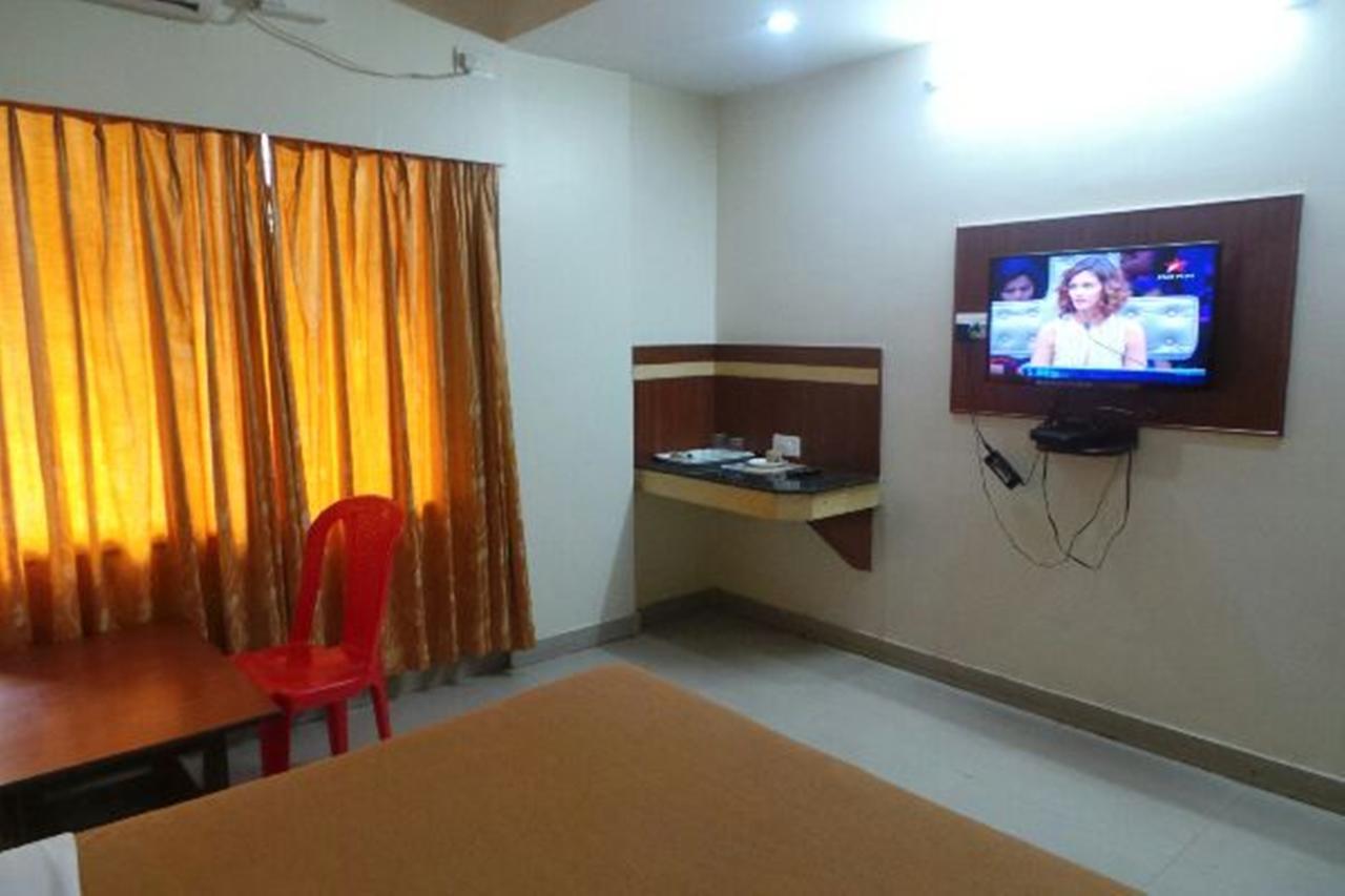 Mlc Gateway Deluxe Inn Bangalore Eksteriør bilde