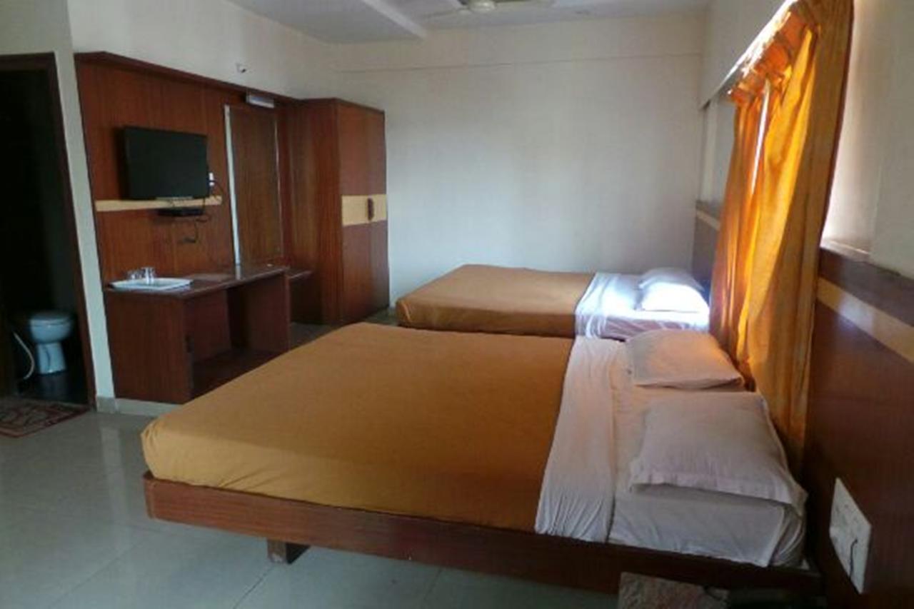 Mlc Gateway Deluxe Inn Bangalore Eksteriør bilde