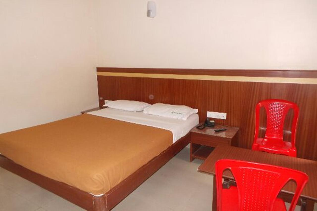 Mlc Gateway Deluxe Inn Bangalore Eksteriør bilde