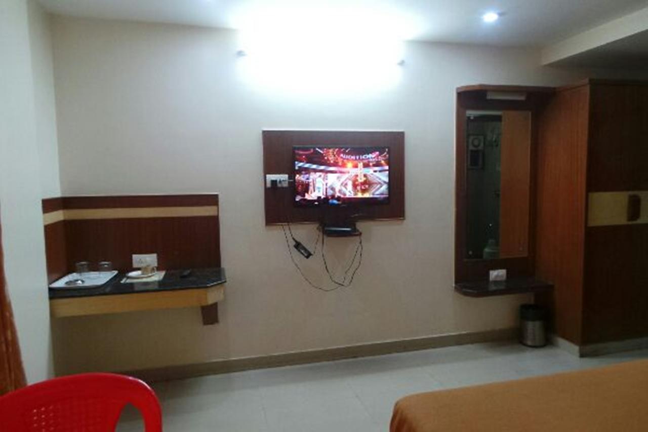Mlc Gateway Deluxe Inn Bangalore Eksteriør bilde