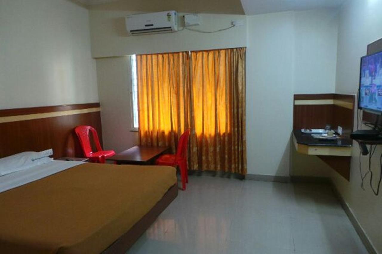 Mlc Gateway Deluxe Inn Bangalore Eksteriør bilde