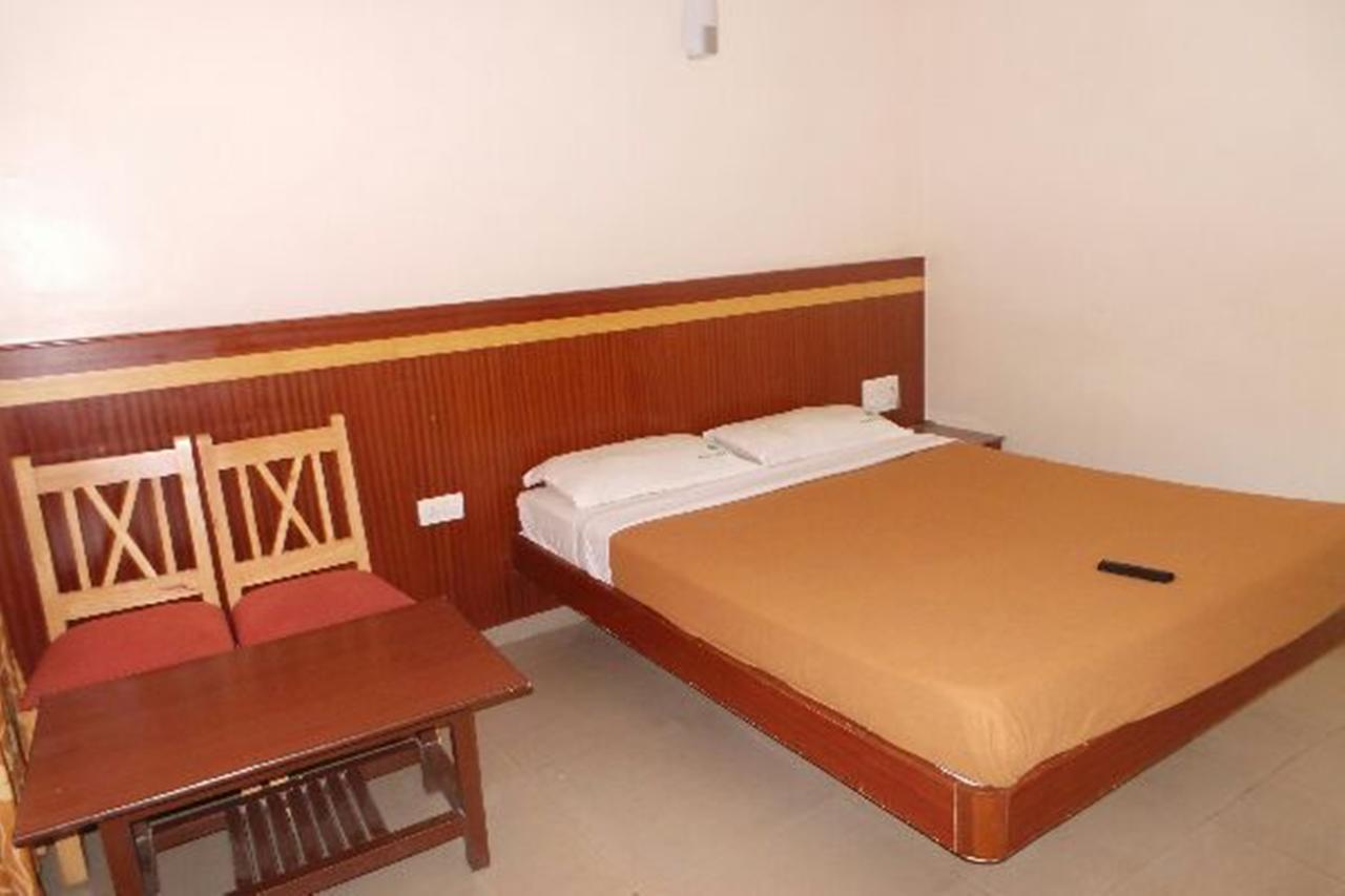 Mlc Gateway Deluxe Inn Bangalore Eksteriør bilde